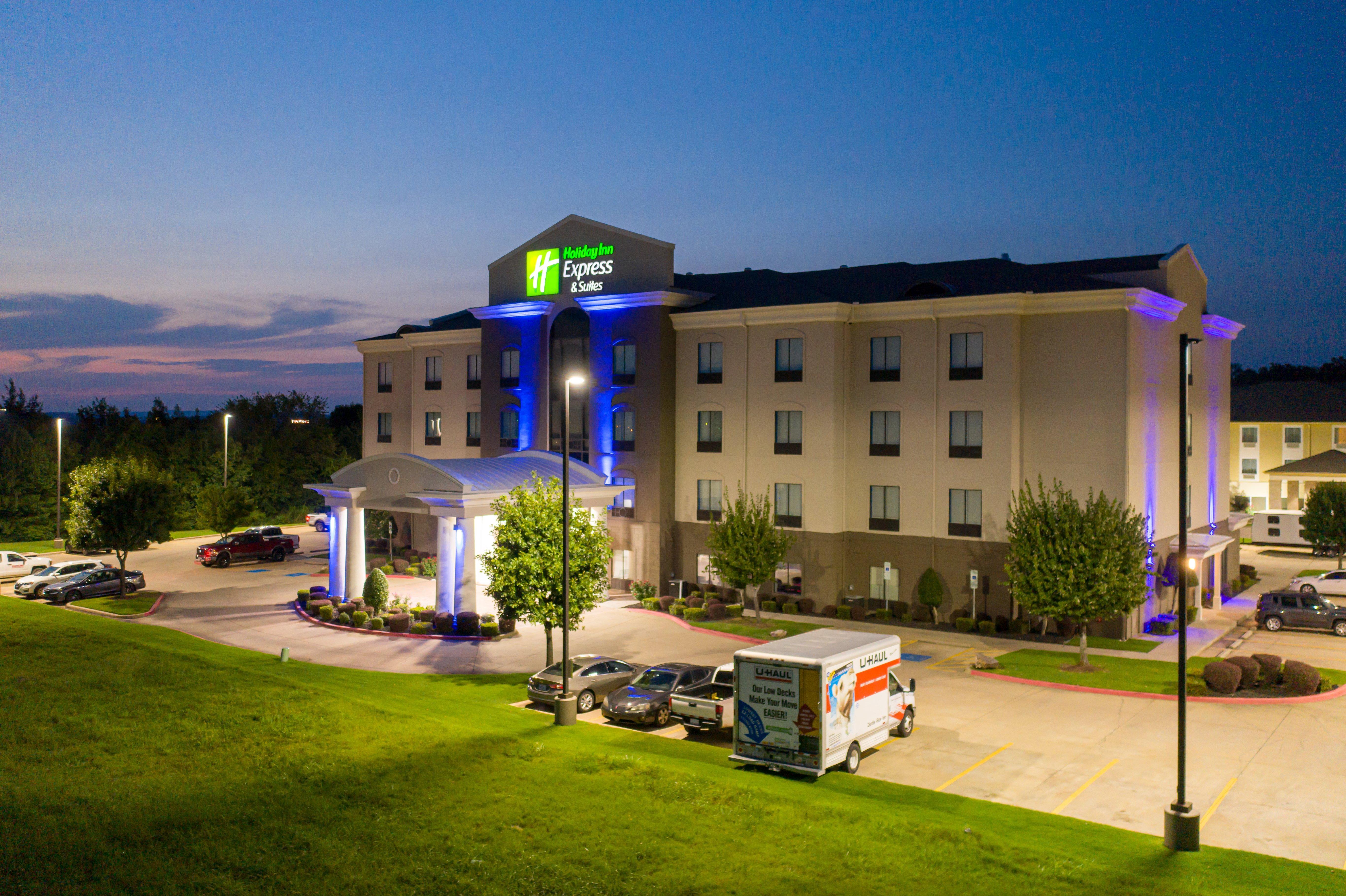 Holiday Inn Express & Suites Van Buren-Fort Smith Area, An Ihg Hotel Exterior foto
